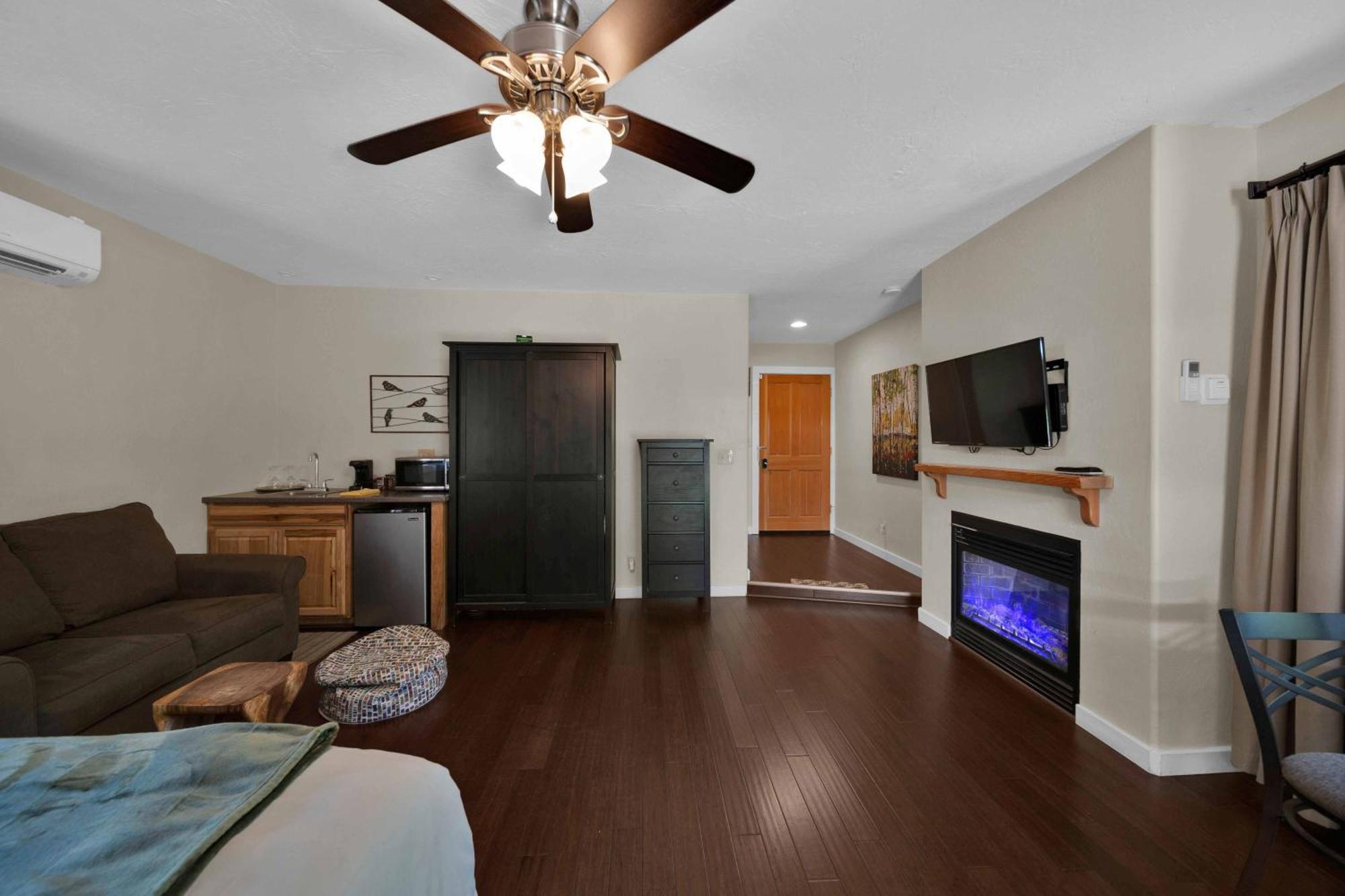 The Inn At Shasta Lake Lakehead Exteriör bild
