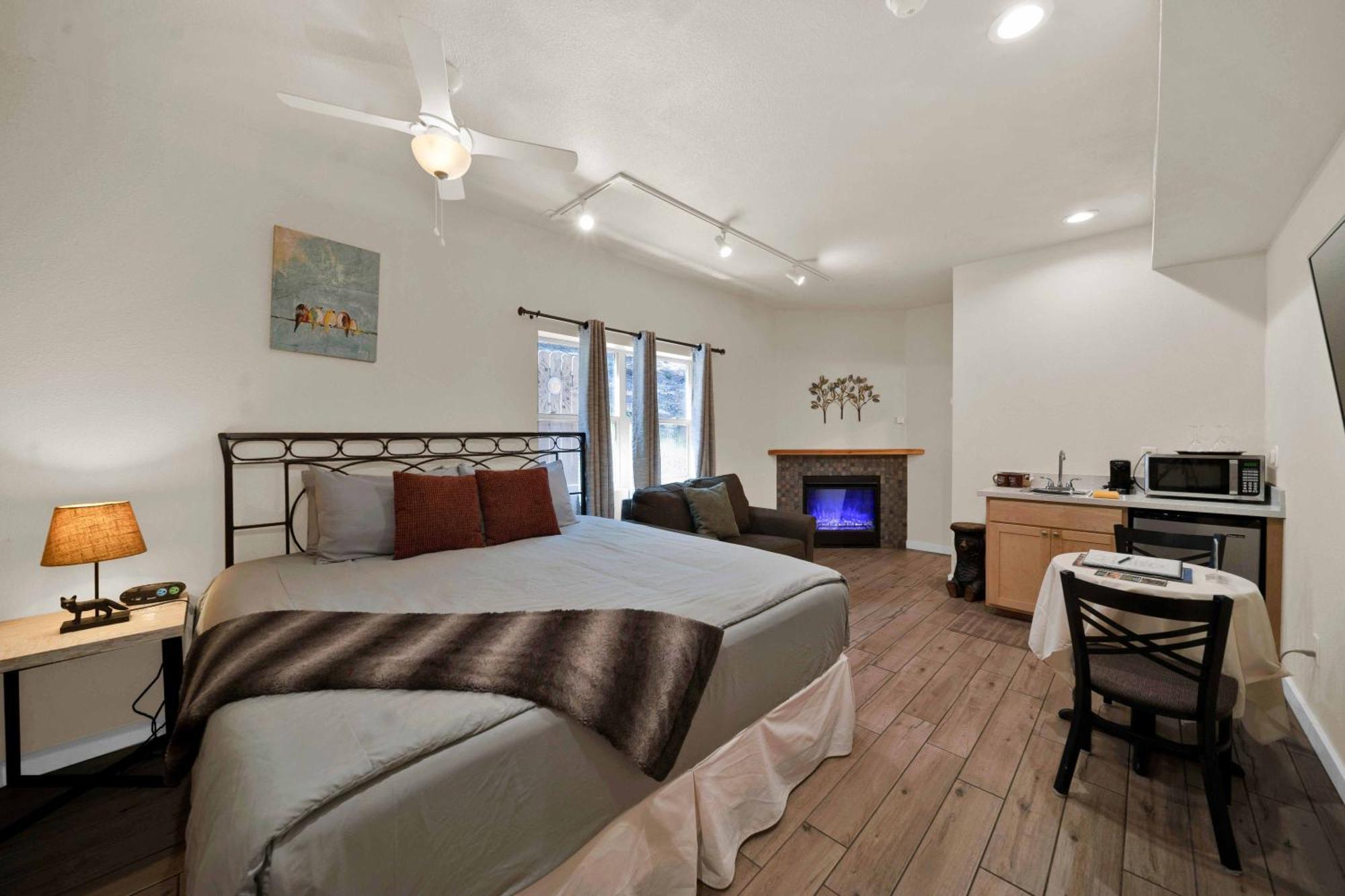 The Inn At Shasta Lake Lakehead Exteriör bild
