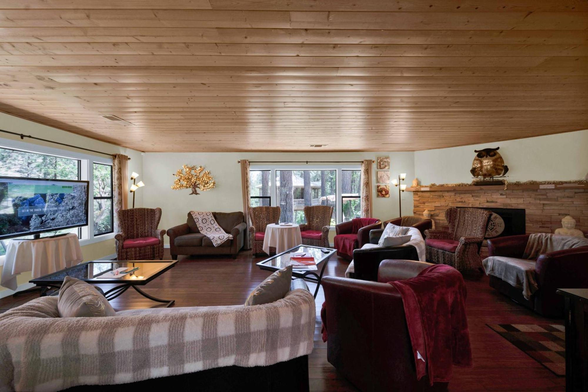 The Inn At Shasta Lake Lakehead Exteriör bild